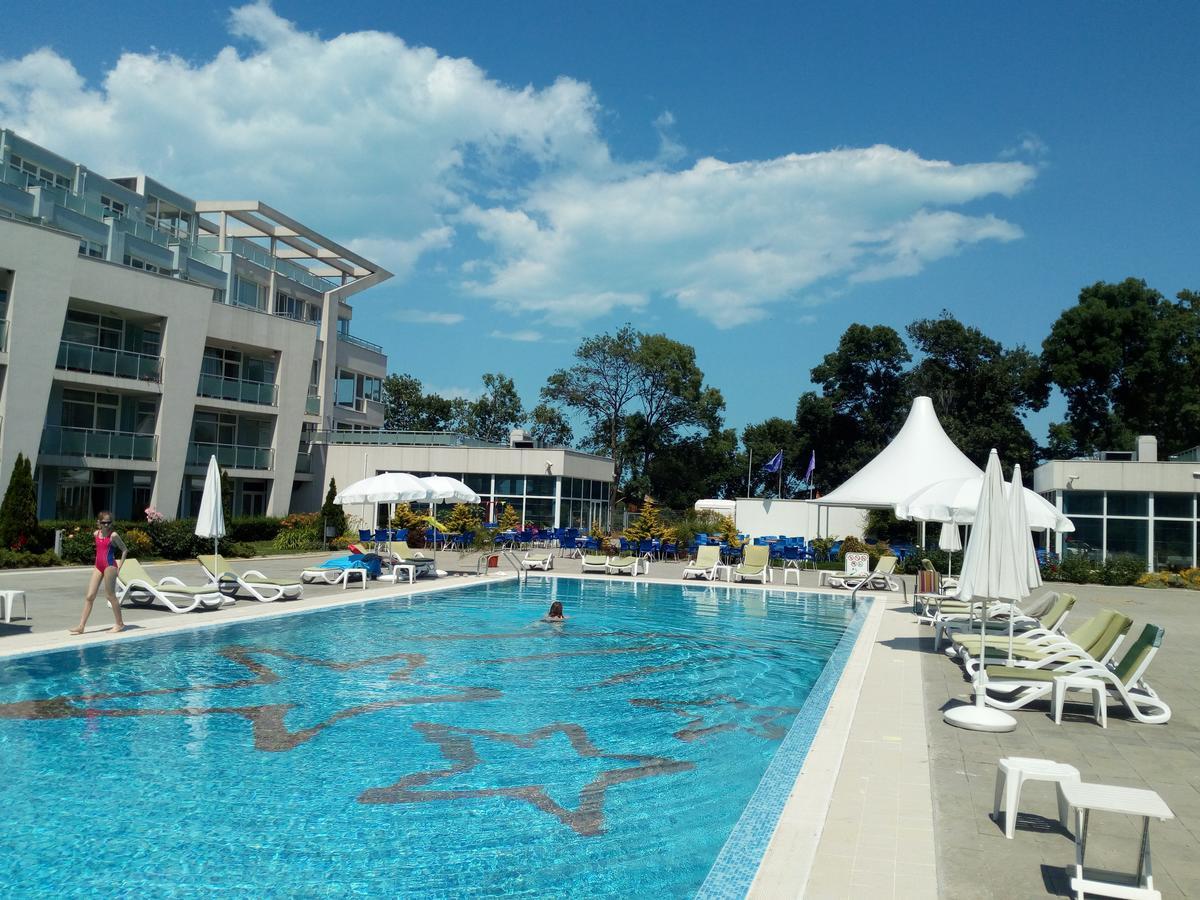 Apartments In Black Sea Star Complex سوزوبول المظهر الخارجي الصورة