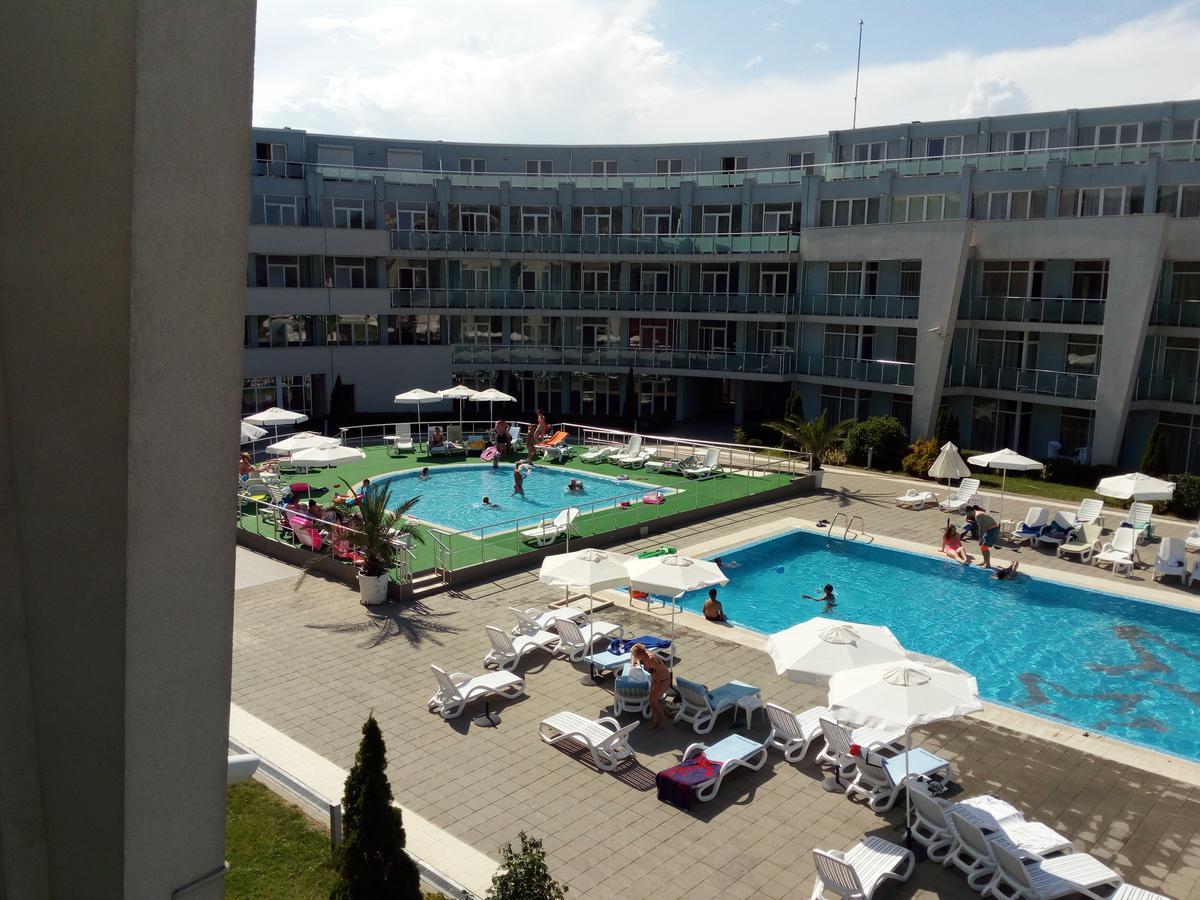 Apartments In Black Sea Star Complex سوزوبول المظهر الخارجي الصورة