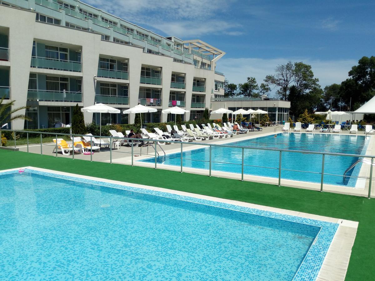 Apartments In Black Sea Star Complex سوزوبول المظهر الخارجي الصورة