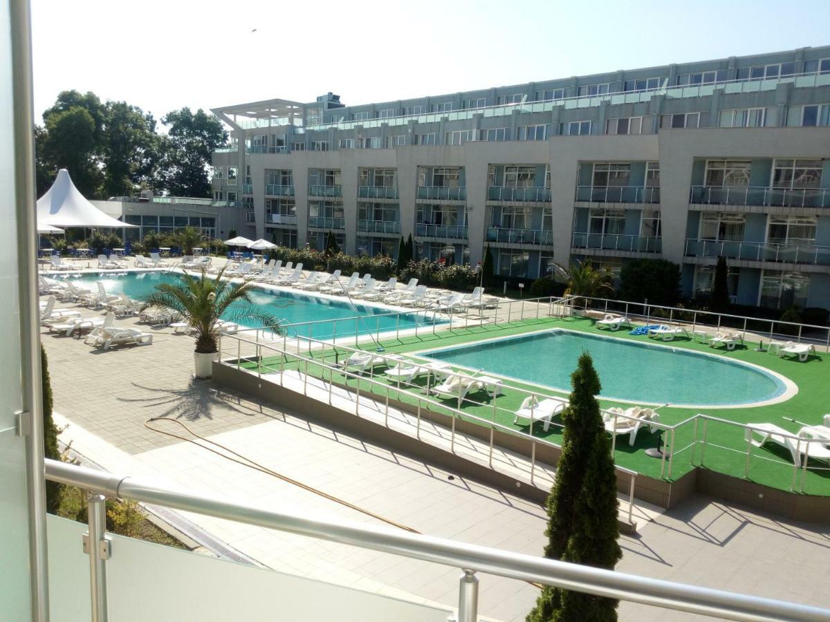 Apartments In Black Sea Star Complex سوزوبول المظهر الخارجي الصورة